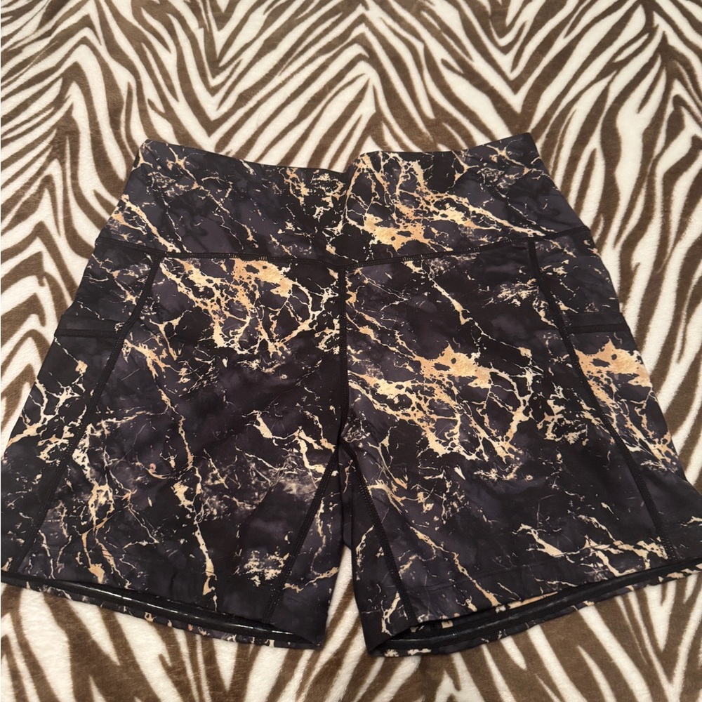 Athletic Black and Gold Marble Shorts • CVG • PERFECT CONDITION